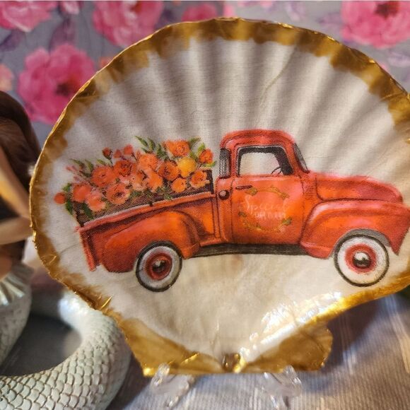 DECOUPAGE PICK UP TRUCK WITH FLOWERS - Picture 2 of 3